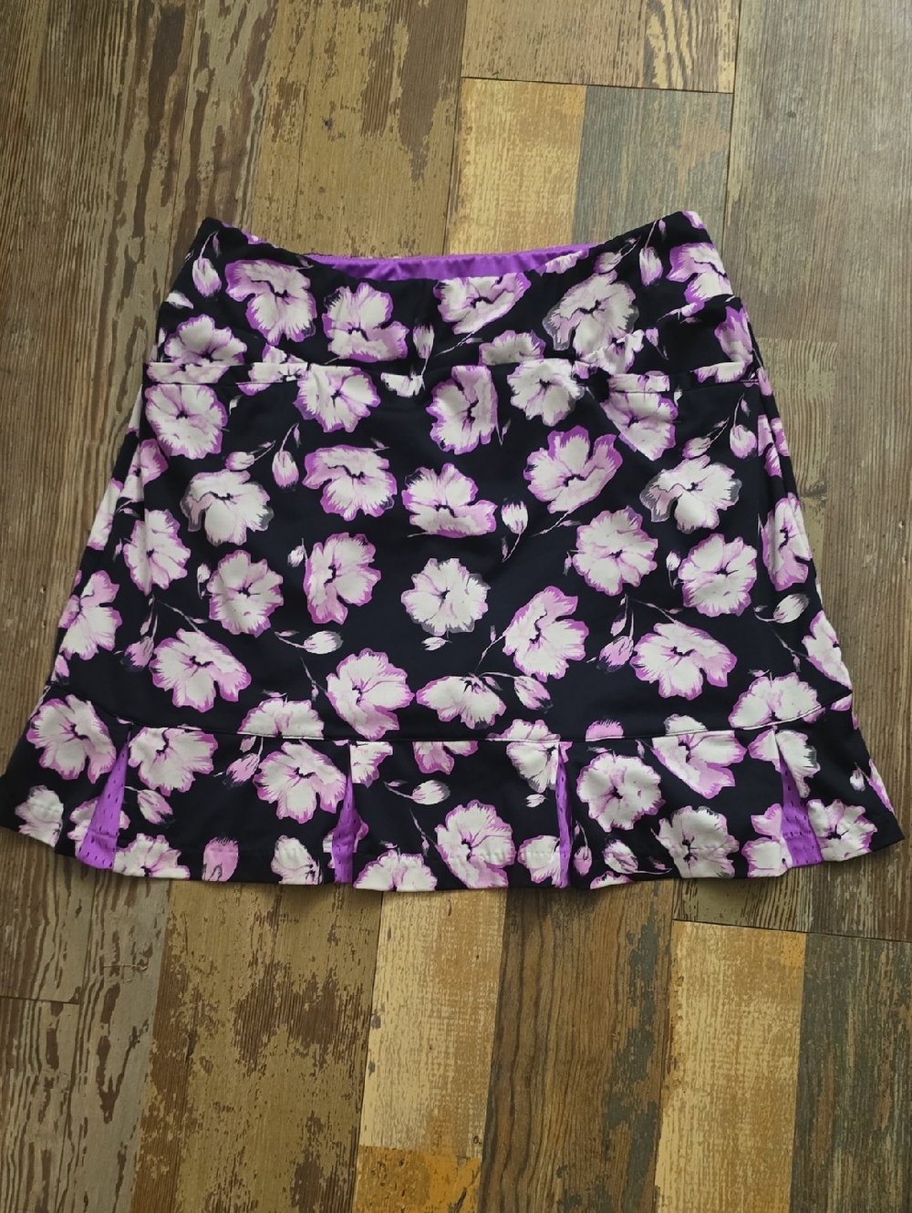 Tail Women's Small Purple Black Floral Athletic Golf Skort